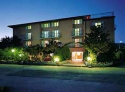 Hotel Darsena 파시냐노술트라시메노 외부 사진